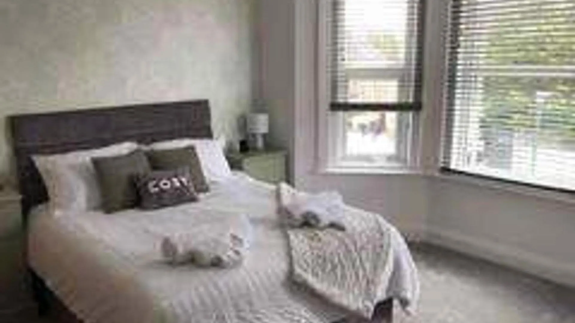 Apartment Apartmentsleeps6-Balcony-Freep-Whiterabbitretreat Bournemouth